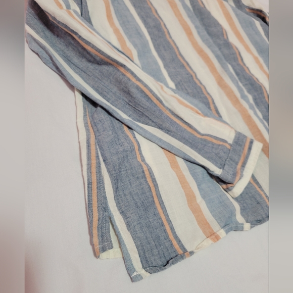 Vintage-Inspired Striped Cotton Womens Button-Up Shirt - Soft Neutrals & Pastels - Picture 5 of 6